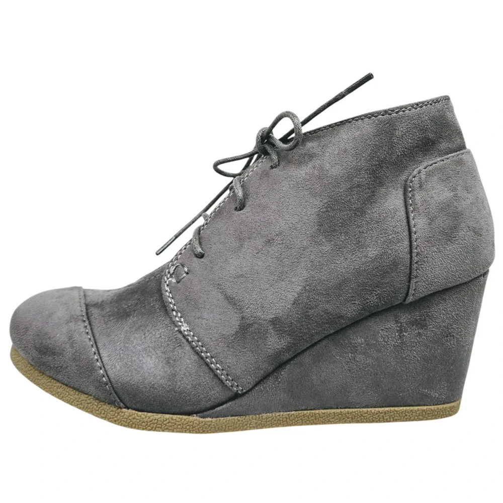 Chase‎ + Chloe Women's Faux Suede Wedge Booties Size 7.5 NEW